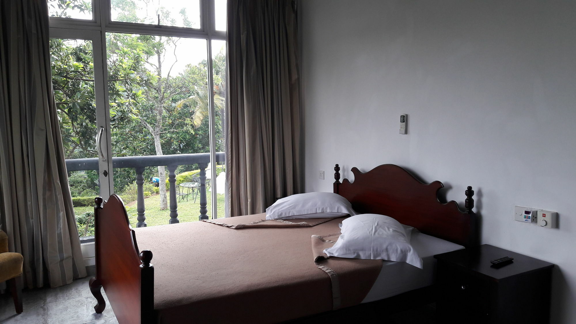 Oyo 441 Kandy Hill Bungalow Esterno foto